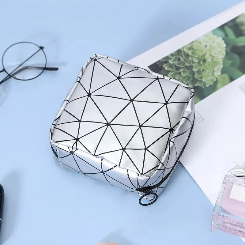 Onshoulderbag Portable Sanitary Napkin Storage Bag
