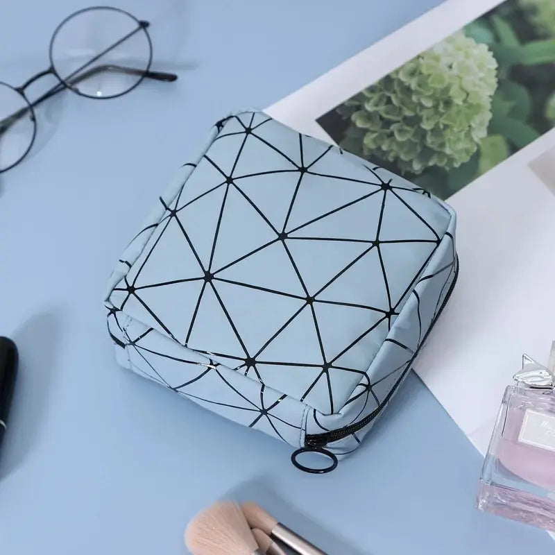 Onshoulderbag Portable Sanitary Napkin Storage Bag